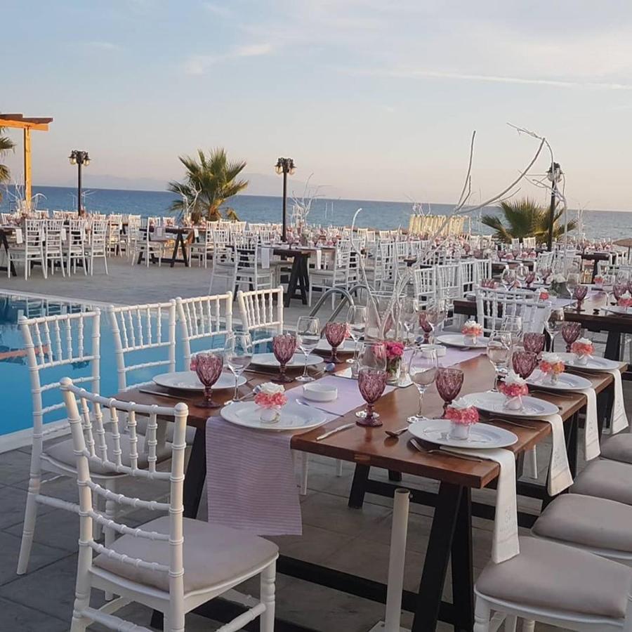 Ocean Hotel Resort Кастросікія Екстер'єр фото